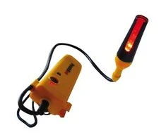 Patchsee apšvietimo įrankis PRO-Patchlight, švytintis raudonai