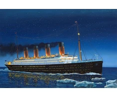 Revell – RMS Titanikas, 1/700 05210
