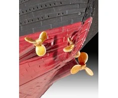 Revell – RMS Titanikas, 1/700 05210