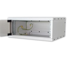 TRITON 19" vientisa spintelė 12U/400mm – išdėstyta PLOKŠČIAUS PAKUOTĖS