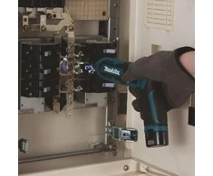 Makita TD022DSJ Akumuliatorinis smūginis suktuvas7,2 V 2x1,5 Ah Li-ion 25 Nm 1/4" LED 0-2300rpm, MAKPACK