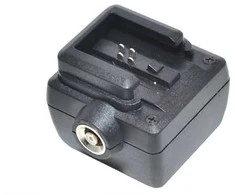 Adapteris - JJC JSC 6 blykstės batų adapteris (Sony/Minolta karštasis batų, PC moteriškas išėjimas)