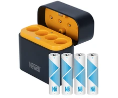 „Newell“ keturių kanalų įkroviklis ir 4 AA ličio jonų įkraunamų baterijų rinkinys – 2200 mAh