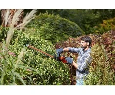 Black &amp; Decker Įrankis - Juodas+DECKER BEHTS451-QS Gyvatvorių žoliapjovė (dvigubos veikimo ašmenys, galingas variklis)