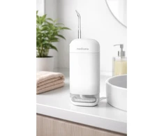 Burnos irigatorius - Medisana OI 200, baltas, 0,2 l, 4 režimai, 2 antgaliai, įkraunamas per USB-C