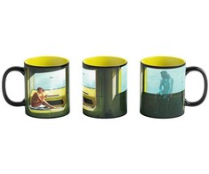„Cenega Heat Reveal“ puodelis „Good Loot Cyberpunk 2077 Game Art Chronicles“ – V ir Edward Hopper 450 ml Juodas, Geltona