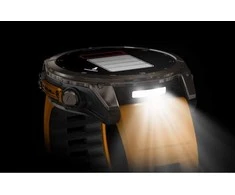 Išmanusis laikrodis Garmin Fenix 8 – 51 mm, AMOLED Sapphire, Iš titano su oranžiniu / grafito spalvos silikoniniu dirželiu