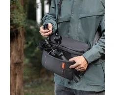 Kameros krepšys - PGYTECH OneMo Sling 7L, universalus dizainas, sulankstomas skyrius, erdvus juodas