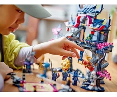Konstruktorius - LEGO® Ninjago 71813 Šešėlių Vilko Kaukės Dojo su 8 Mini Figūrėlėmis