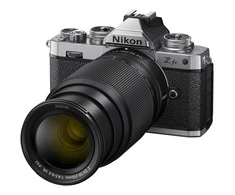Nikon Z fc + NIKKOR Z DX 16-50mm f/3.5-6.3 VR + NIKKOR Z DX 50-250mm f/4.5-6.3 VR (Sidabrinis)