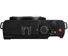 Panasonic Lumix DC-S9K + LUMIX S 20-60mm / F3.5-5.6 (Crimson Raudona)