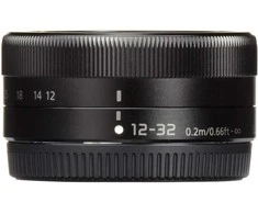 Panasonic Lumix DC-G100D + LUMIX G VARIO12-32mm f/3.5-5.6 ASPH (Juodas)