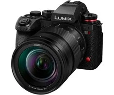 Panasonic Lumix S1 II + LUMIX S 24-105mm F4 (S-R24105)(DC-S1M2ME)