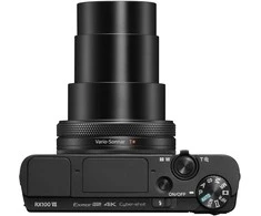 Sony Cyber-shot DSC-RX100 VII + Sony VCT-SGR1 Shooting Grip (DSC-RX100M7G)