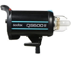 Studijinė blykstė - Godox QS600II 600 Ws 150 W modeliavimo lempa, Bowens jungtis, 2,4G belaidė X sistema, 5 600 K