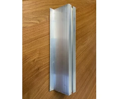 Ulamex Minirail trapecinei stogo dangai su EPDM juosta (h - 7 cm; l - 33,0 cm)
