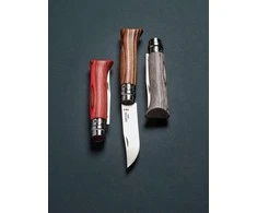 Peilis Opinel Nr.8 Laminated Brown nerūdijančio plieno ašmenimis ir ruda beržo rankena