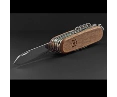 Peilis Victorinox Huntsman mediena