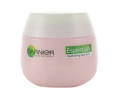 Garnier Skin Naturals Rose Kreminis Day Kreminis moterims, 50 ml