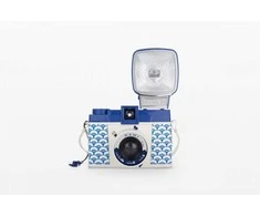 Lomographische Ag Lomography fotoaparatas Diana F+ min NAMIi, su blykste (135 formato) [D]
