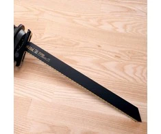 Makita Tiesinio pjūklo pjūklelis TC/HM 305x1,25mm (8tpi), 1Vnt., Metalui B-55594