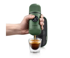 Rankinis maltos kavos aparatas su dėklu Wacaco Nanopresso, Žalias