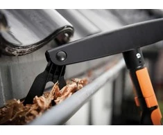 Fiskars QuikFit latakų šepetys 1001414