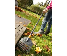 FISKARS QuikFit lapų grėblys S