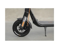 Ninebot by Segway Kickscooter F2 E, Juodas | Segway | Kickscooter F2 E | Iki 25 km/h | 10" | Juodas