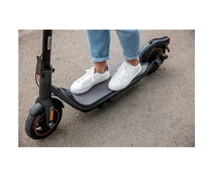 Elektrinis paspirtukas Segway Ninebot KickScooter F65I, Juodas