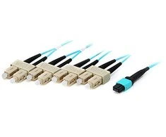 Equip Įrengti Įrengti MTP / SC Fiber Patch Cord OM4 M / M, 3m (25557307)