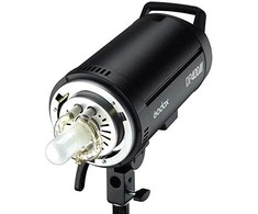 „Godox DP400III Studio Flash“.