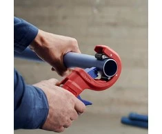Vamzdžių pjaustyklė KNIPEX PVC DP50