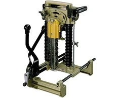Makita Grandininė skobimo mašina 7104L