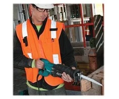 Makita Tiesinis pjūklas JR3070CT 1 510 W • 0 – 2 800 min⁻¹ • 32 mm