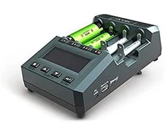 SkyRC MC3000 įkroviklis