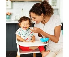 MUNCHKIN dubenėlių su dangteliais rinkinys ir du šaukšteliai LOVE A BOWL