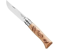 Peilis „Opinel“ Nr.8 su slidinėjimo motyvais graviruota buko rankena