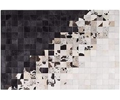 Beliani Odos skiautės kilimas 140 x 200 cm juoda ir balta KEMAH
