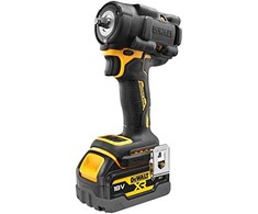 De Walt DEWALT.Smūginis veržliasukis 3/8" 18V DCF923P2G 406Nm 2x5,0Ah ZAPADKA