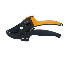Fiskars „PowerStep“™ sekatorius atraminiais ašmenimis 1000575
