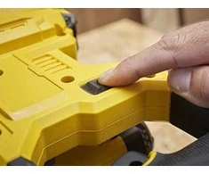 Skersinio pjovimo staklės Stanley SFMCS701M1-QW; 18 V; 1x4,0 Ah akum.
