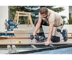 Smūginis veržliasūkis Bosch GDR 18V-200; 18 V (be akumuliatoriaus ir pakrovėjo) + Lagaminas