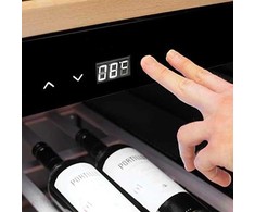 Caso | Išmanusis vyno aušintuvas | WineExclusive 24 | Energijos vartojimo efektyvumo klasė G | Vitrina | Butelių talpa 24 buteliai | Aušinimo tipas: Kompresorinė technologija | Juodas