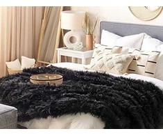 Beliani Lovatiesė 150 x 200 cm juoda DELICE Lumarko!