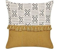 Beliani Lumarko Cotton dekoratyvinė pagalvė su geometriniu raštu 45 x 45 cm balta ir geltona WOODI!
