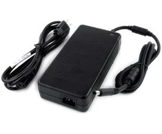 Dell Kintamosios srovės adapteris, 330 W, 19,5 V, 3 kontaktų, 7,4 mm, C14 maitinimo laidas