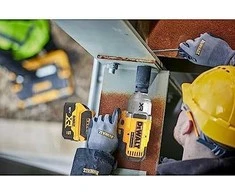 DeWalt smūginis veržliasukis DCF900N 1/2 ", 1355Nm, 18V Li-lon, be akumuliatoriaus ir kroviklio
