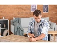 Kraujospūdžio matuoklis iHealth Neo Smart viršutinės rankos kraujospūdžio monitorius | „iHealth“.