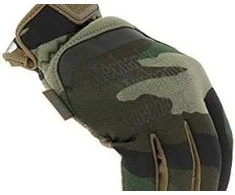 Mechanix Wear Pirštinės MECHANIX FastFit® Woodland Camo, M dydis. Rauktas rankogalis, 0.6 mm dirbtinė oda, TrekDry®, touchscreen technologija